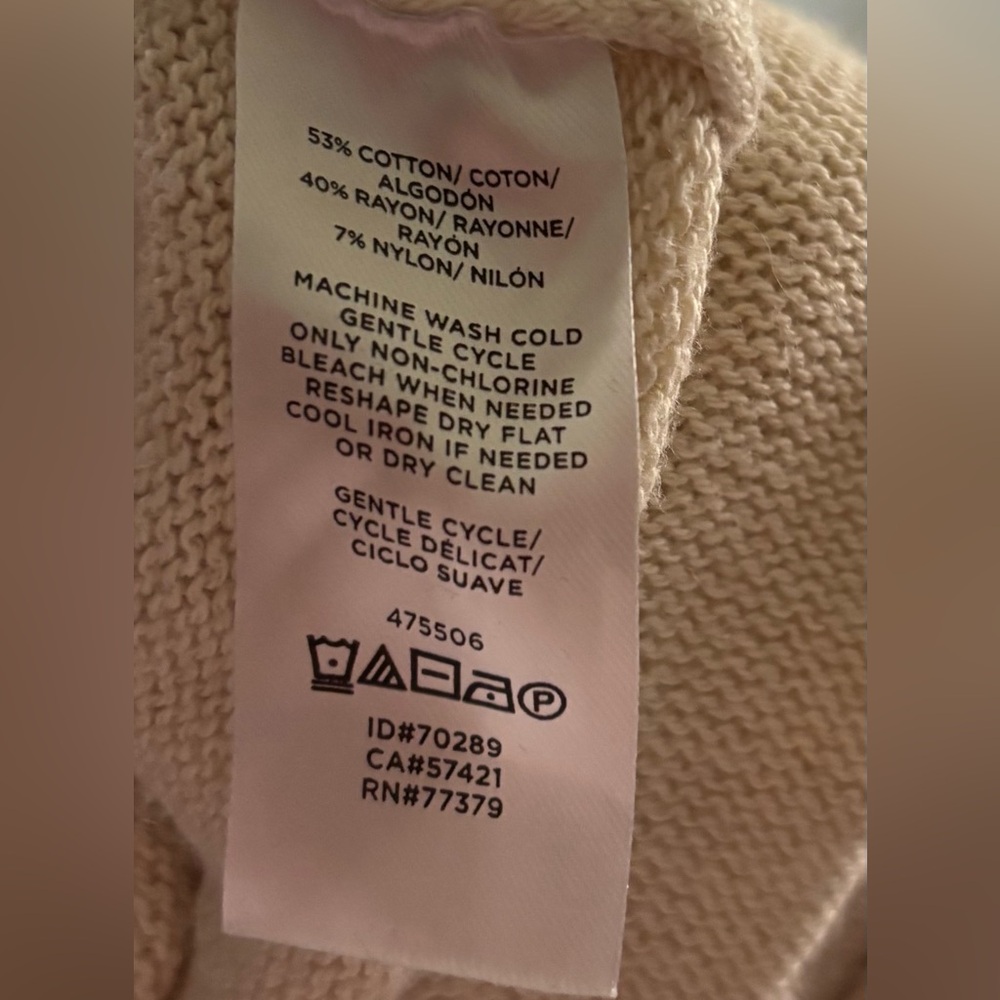 ESTATESALE - Ann Taylor Factory - Beige Cream V-Neck Sweater - Size XL - Picture 4 of 6